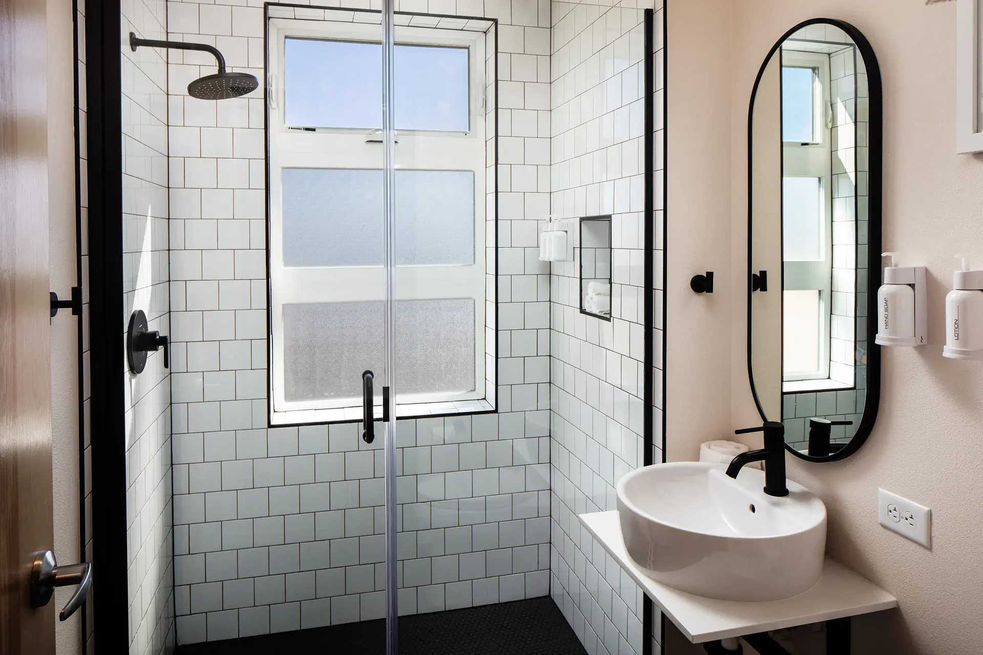 Double Queen Balcony Suite - View 8